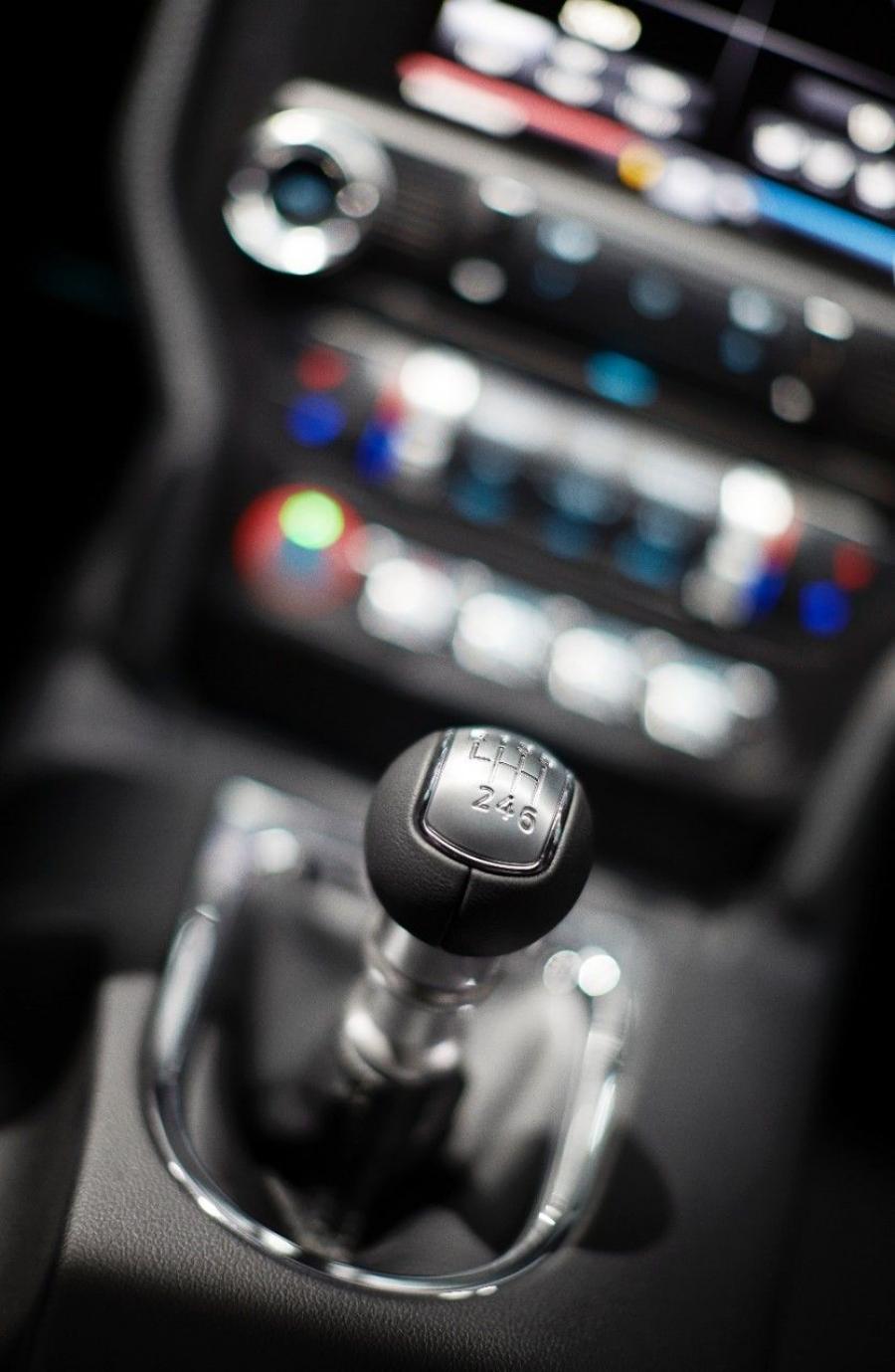  Ford Mustang GT 2015 года  (фото 67 из 93)